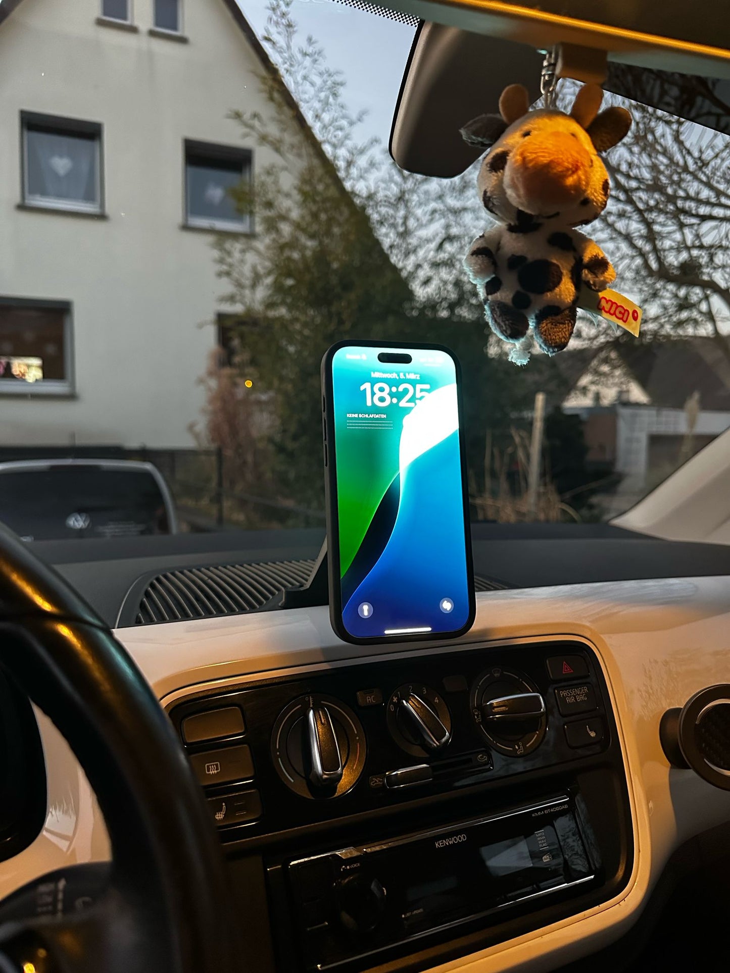 Wireless Handyhalterung VW Up Skoda Citigo Seat Mii – Universal